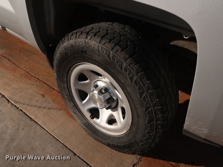 image for item DK3520 2016 Chevrolet Silverado 1500  Double Cab pickup truck