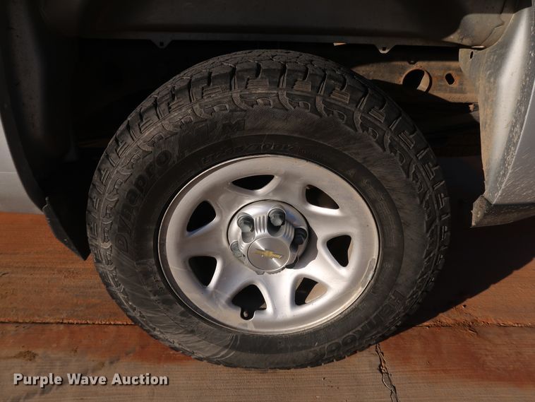 image for item DK3520 2016 Chevrolet Silverado 1500  Double Cab pickup truck