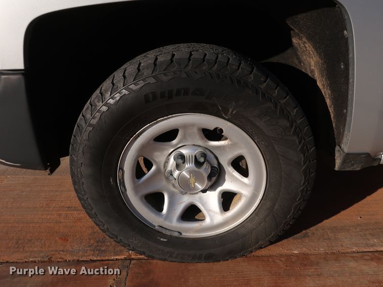 image for item DK3520 2016 Chevrolet Silverado 1500  Double Cab pickup truck