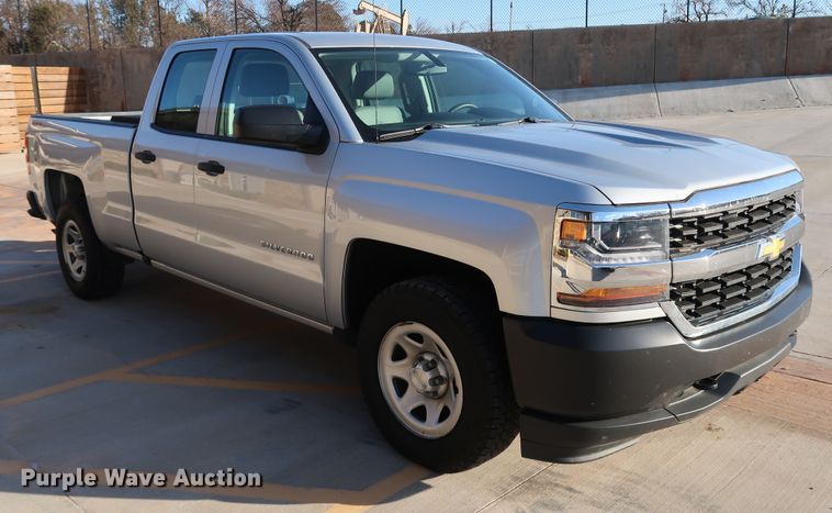 image for item DK3521 2016 Chevrolet Silverado 1500  Double Cab pickup truck