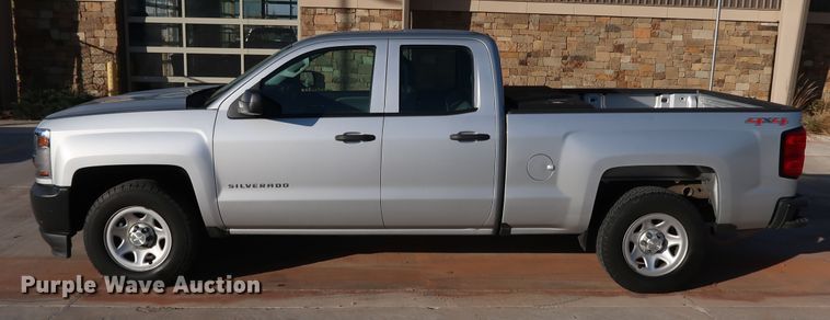 image for item DK3521 2016 Chevrolet Silverado 1500  Double Cab pickup truck