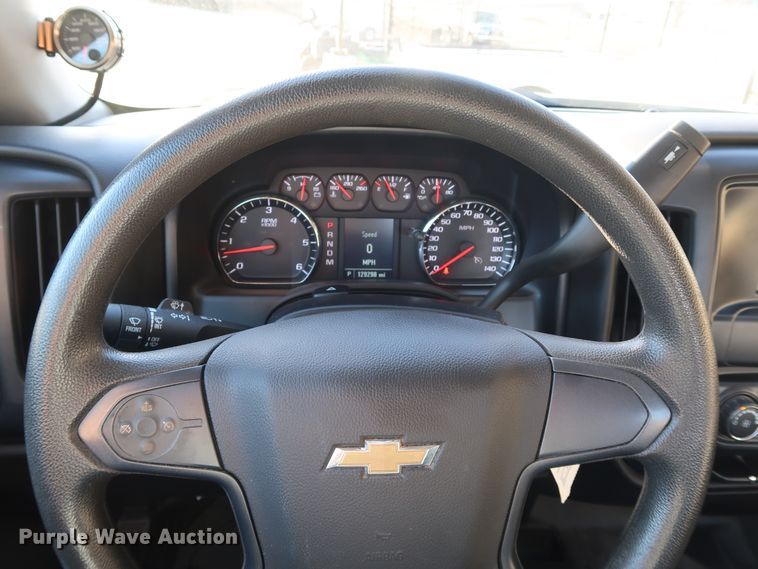 image for item DK3521 2016 Chevrolet Silverado 1500  Double Cab pickup truck