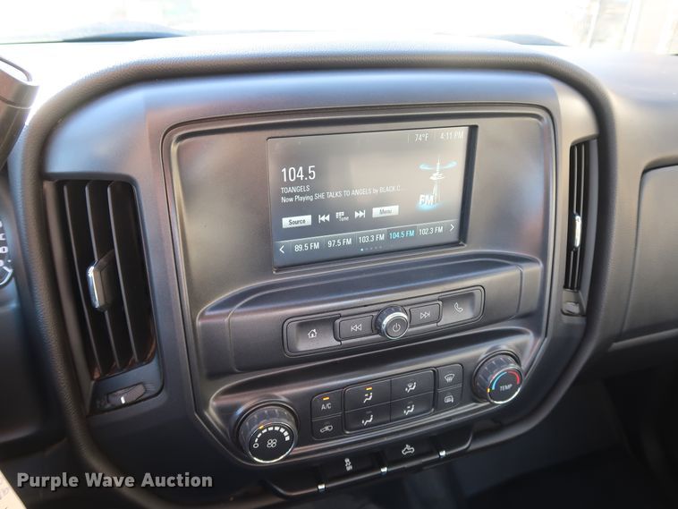 image for item DK3521 2016 Chevrolet Silverado 1500  Double Cab pickup truck