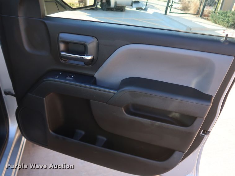 image for item DK3521 2016 Chevrolet Silverado 1500  Double Cab pickup truck