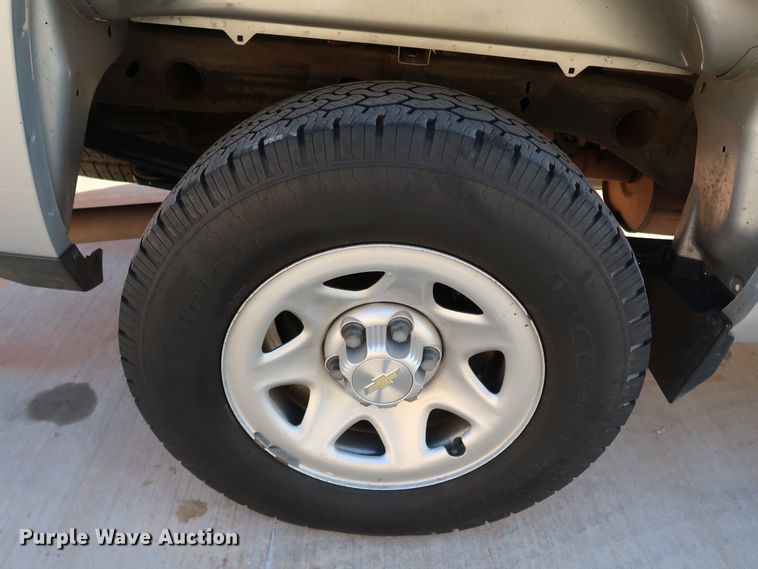 image for item DK3521 2016 Chevrolet Silverado 1500  Double Cab pickup truck