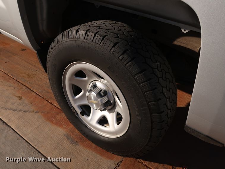 image for item DK3521 2016 Chevrolet Silverado 1500  Double Cab pickup truck