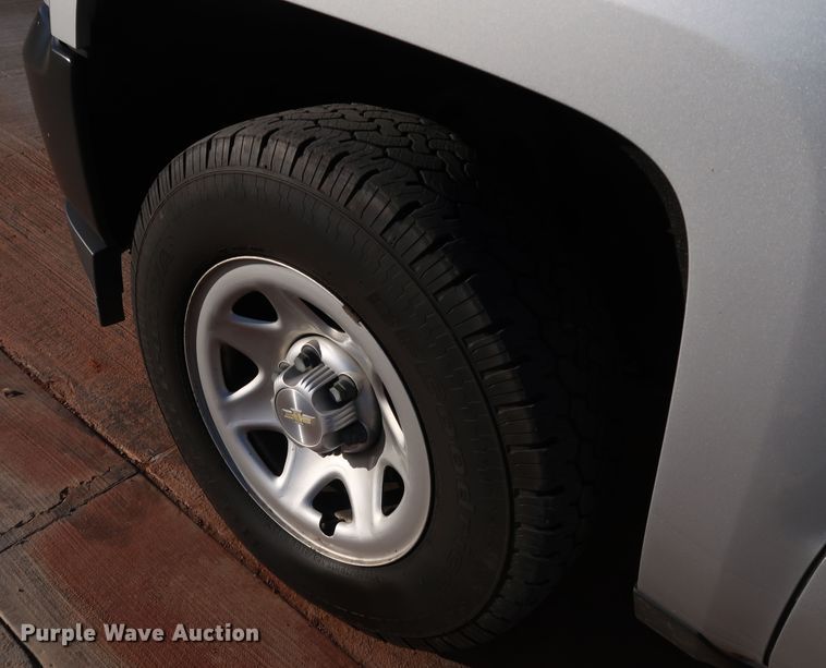 image for item DK3521 2016 Chevrolet Silverado 1500  Double Cab pickup truck