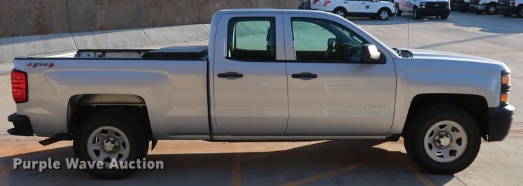 image for item DK3522 2015 Chevrolet Silverado 1500  Double Cab pickup truck