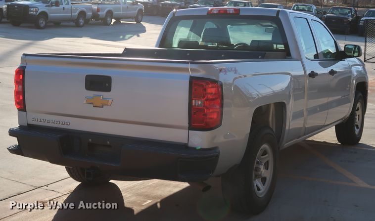 image for item DK3522 2015 Chevrolet Silverado 1500  Double Cab pickup truck