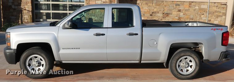 image for item DK3522 2015 Chevrolet Silverado 1500  Double Cab pickup truck