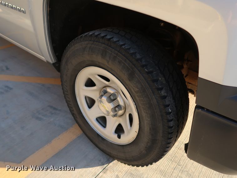 image for item DK3522 2015 Chevrolet Silverado 1500  Double Cab pickup truck