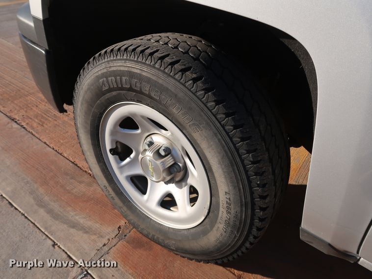 image for item DK3522 2015 Chevrolet Silverado 1500  Double Cab pickup truck