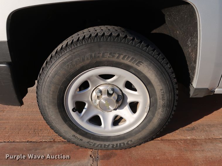 image for item DK3522 2015 Chevrolet Silverado 1500  Double Cab pickup truck