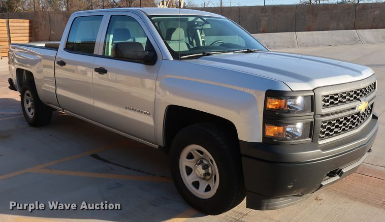 image for item DK3523 2015 Chevrolet Silverado 1500  Crew Cab pickup truck