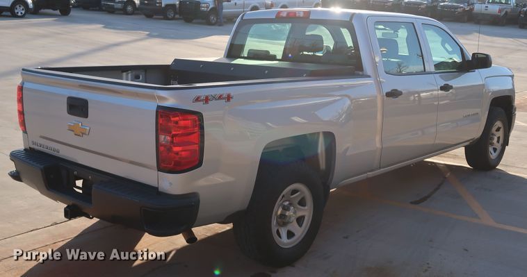 image for item DK3523 2015 Chevrolet Silverado 1500  Crew Cab pickup truck