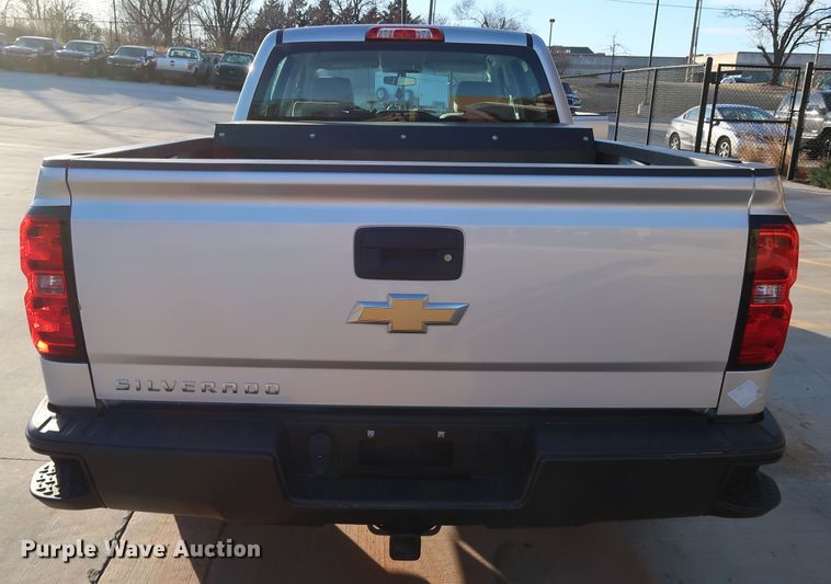 image for item DK3523 2015 Chevrolet Silverado 1500  Crew Cab pickup truck