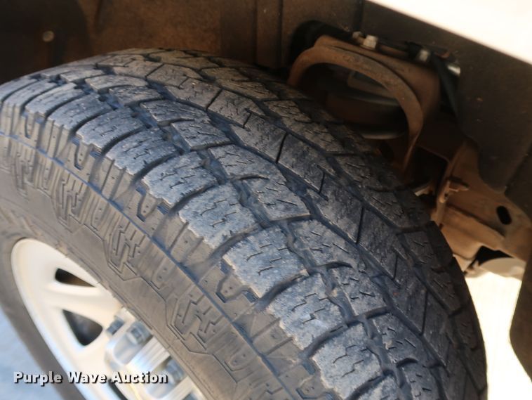 image for item DK3523 2015 Chevrolet Silverado 1500  Crew Cab pickup truck