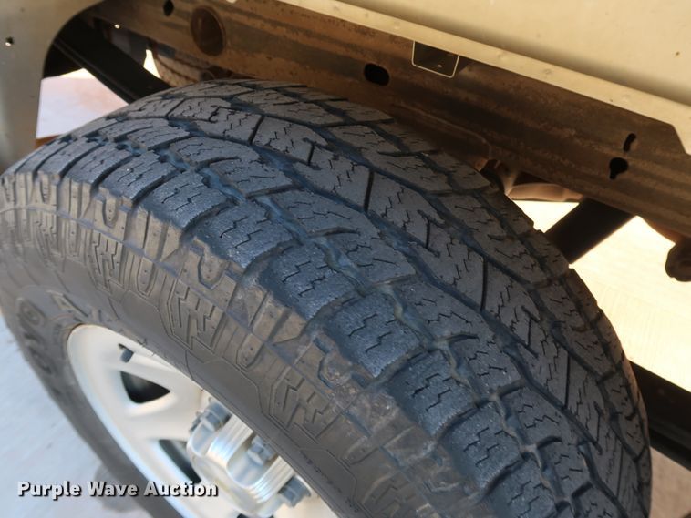 image for item DK3523 2015 Chevrolet Silverado 1500  Crew Cab pickup truck