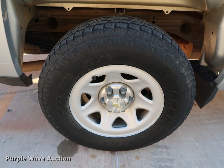 image for item DK3523 2015 Chevrolet Silverado 1500  Crew Cab pickup truck