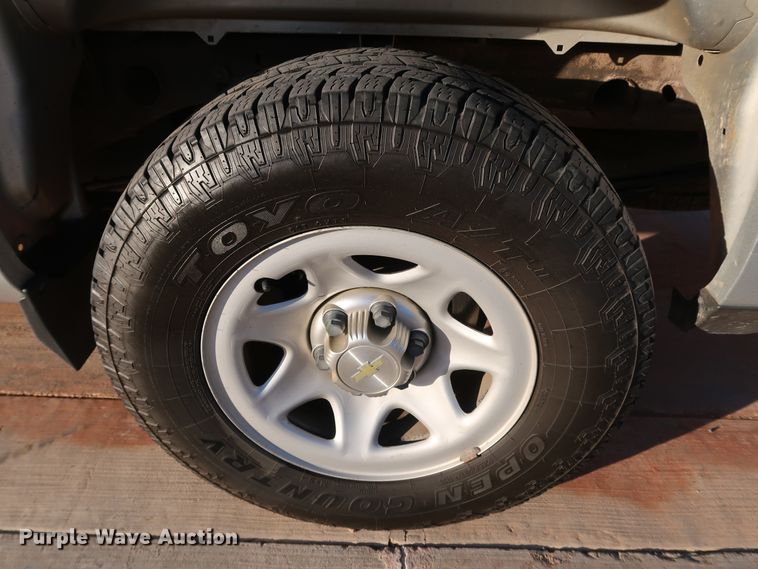 image for item DK3523 2015 Chevrolet Silverado 1500  Crew Cab pickup truck