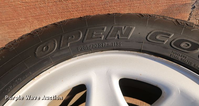 image for item DK3523 2015 Chevrolet Silverado 1500  Crew Cab pickup truck