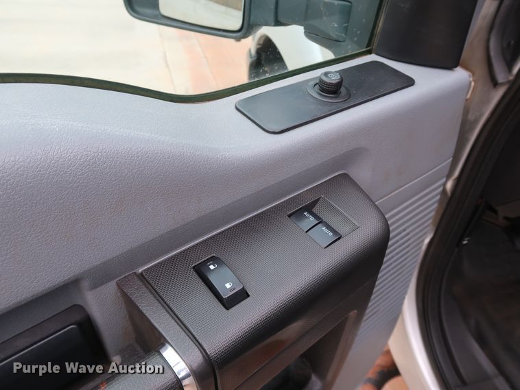 image for item DK3524 2016 Ford F250 Super Duty  pickup truck