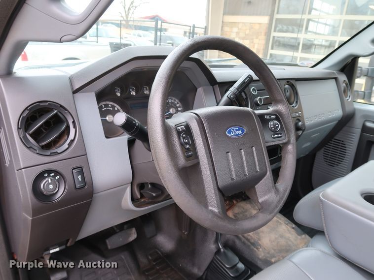 image for item DK3524 2016 Ford F250 Super Duty  pickup truck