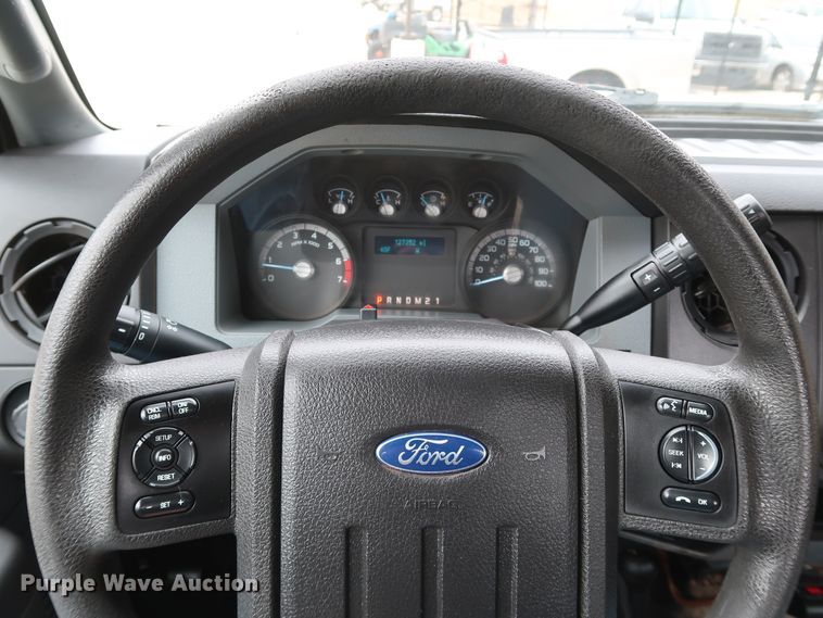 image for item DK3524 2016 Ford F250 Super Duty  pickup truck