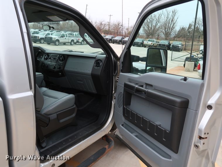 image for item DK3524 2016 Ford F250 Super Duty  pickup truck