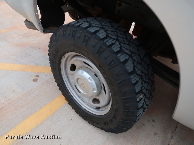 image for item DK3524 2016 Ford F250 Super Duty  pickup truck