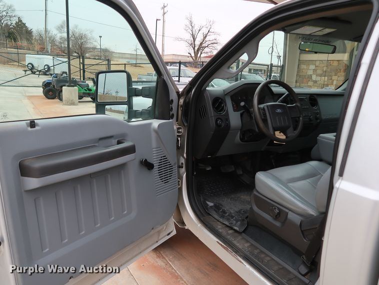 image for item DK3525 2012 Ford F250 Super Duty  pickup truck