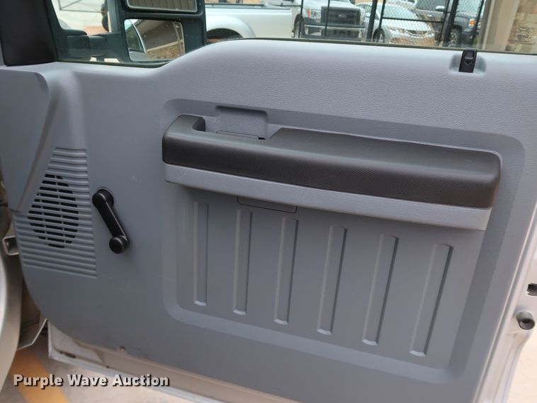 image for item DK3525 2012 Ford F250 Super Duty  pickup truck