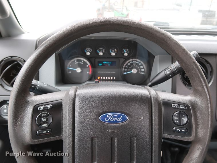 image for item DK3529 2016 Ford F350 Super Duty  pickup truck