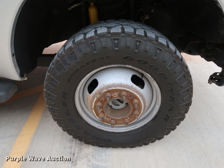 image for item DK3529 2016 Ford F350 Super Duty  pickup truck