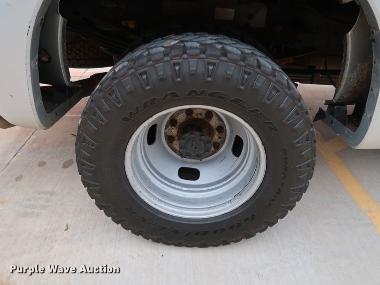 image for item DK3529 2016 Ford F350 Super Duty  pickup truck