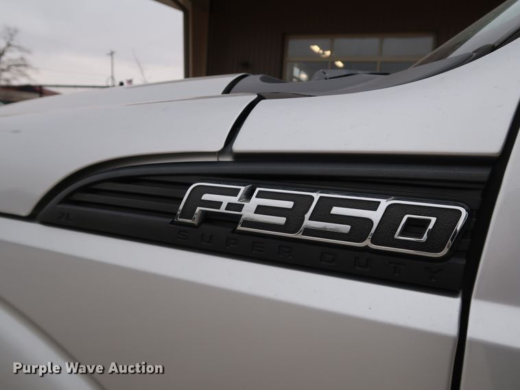 image for item DK3529 2016 Ford F350 Super Duty  pickup truck