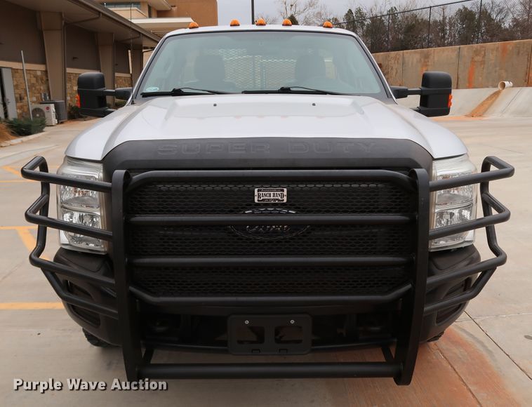 image for item DK3530 2015 Ford F350 Super Duty  flatbed pickup truck