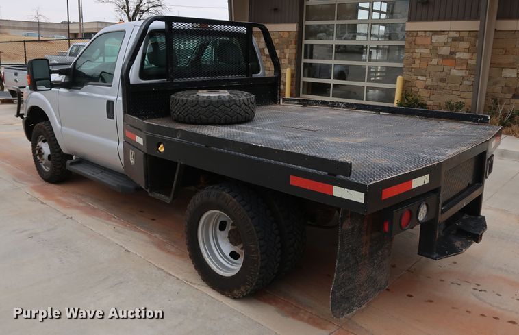 image for item DK3530 2015 Ford F350 Super Duty  flatbed pickup truck