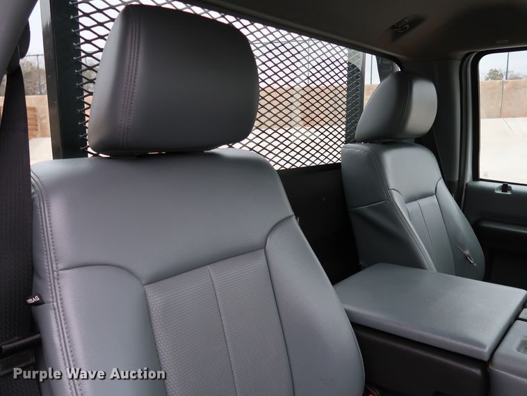 image for item DK3530 2015 Ford F350 Super Duty  flatbed pickup truck