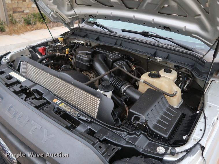 image for item DK3530 2015 Ford F350 Super Duty  flatbed pickup truck