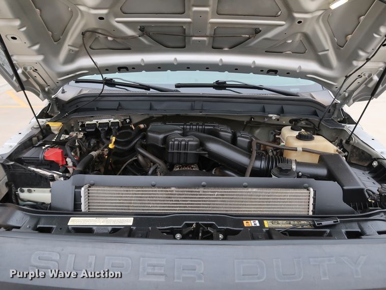 image for item DK3530 2015 Ford F350 Super Duty  flatbed pickup truck