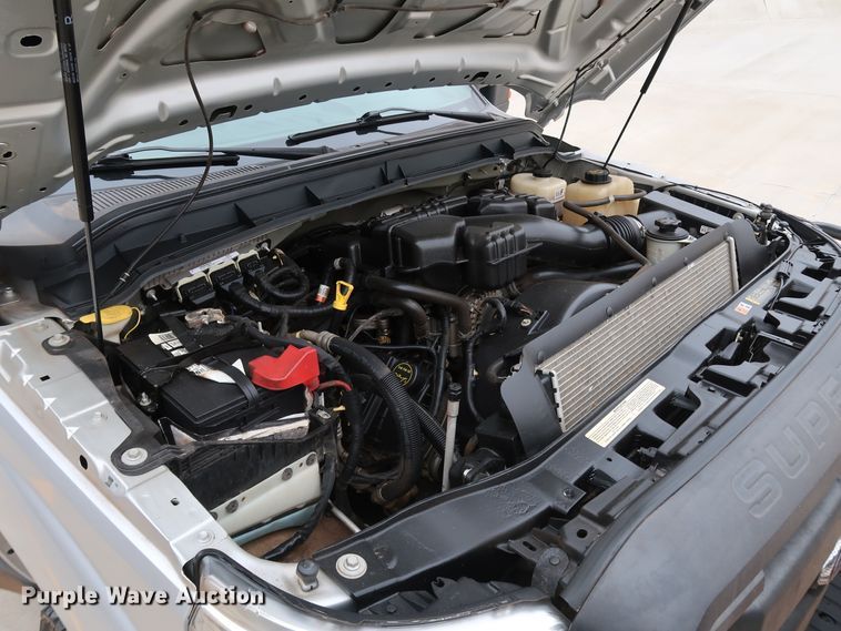 image for item DK3530 2015 Ford F350 Super Duty  flatbed pickup truck