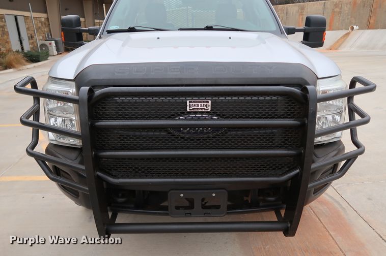 image for item DK3530 2015 Ford F350 Super Duty  flatbed pickup truck