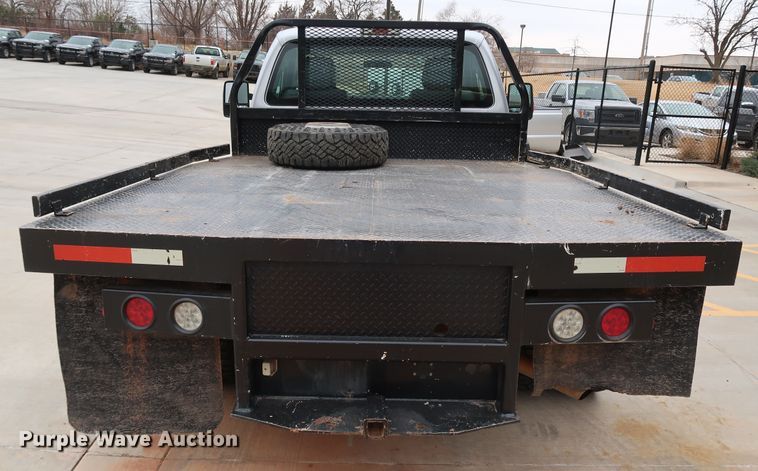 image for item DK3530 2015 Ford F350 Super Duty  flatbed pickup truck