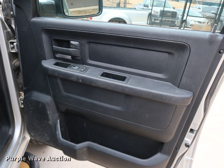 image for item DK3531 2013 Dodge Ram 2500  Crew Cab pickup truck