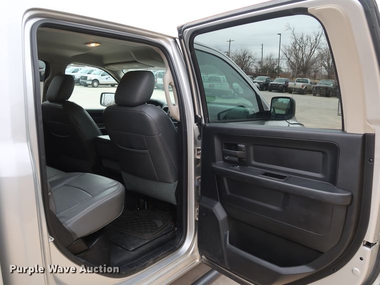 image for item DK3532 2013 Dodge Ram 2500  Crew Cab pickup truck