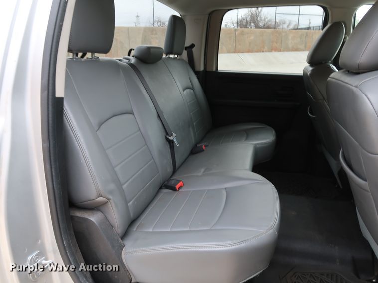 image for item DK3532 2013 Dodge Ram 2500  Crew Cab pickup truck