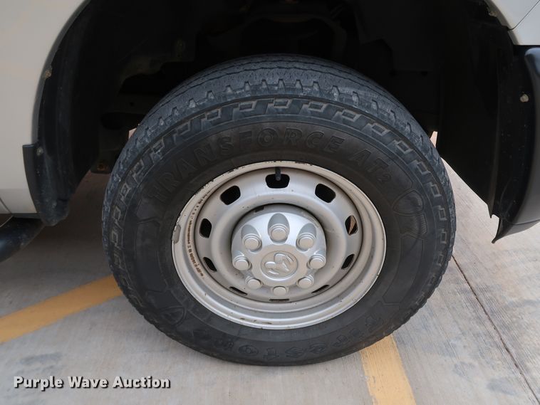 image for item DK3532 2013 Dodge Ram 2500  Crew Cab pickup truck