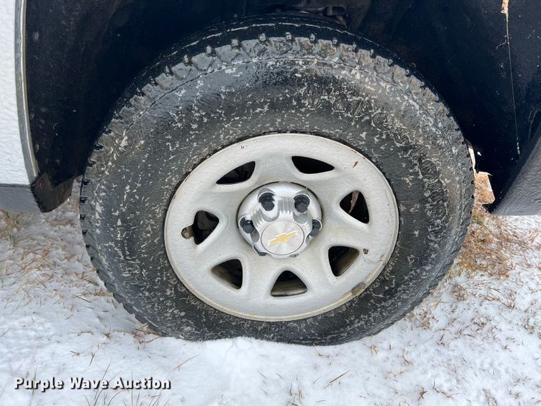 image for item DK3536 2017 Chevrolet Silverado 1500  Double Cab pickup truck