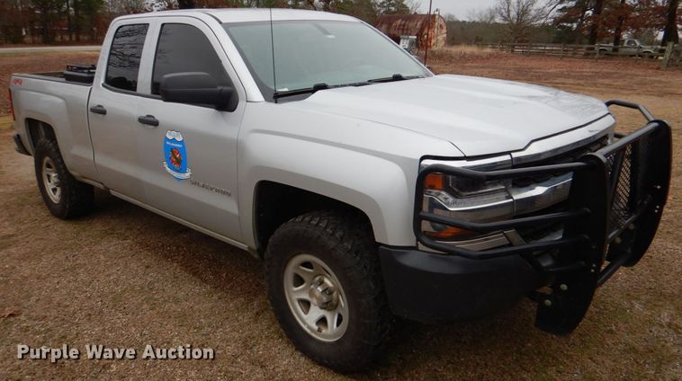 image for item DK3537 2016 Chevrolet Silverado 1500  Double Cab pickup truck